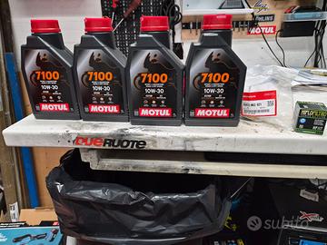 olio + filtri per xadv o forza 750 motul 10w30