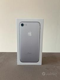iPhone 7, Silver, 32GB