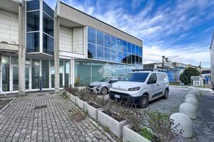 LABORATORIO A PONTEDERA