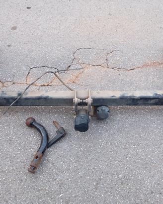 Montante più gancio traino completo