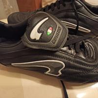 Scarpe da calcio mai indossate Kronos 43