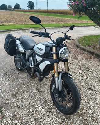 Ducati scrambler 1100