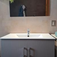 mobile bagno e specchiera