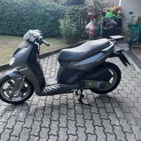 SVENDOAPRILIA 200 SPORTCITY