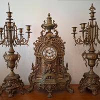 Candelabri e Orologio