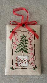 Cuscino di Natale Ricamato Punto Croce