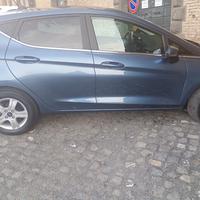 Ford Fiesta 1000 benzina hibrida 125cv