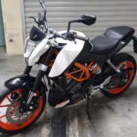KTM duke 390