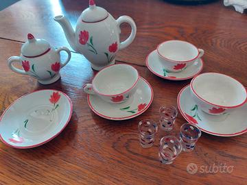 Delizioso Set da Tè in Miniatura