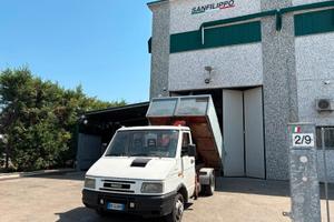 Iveco Daily 35 Ribaltabile + Gru fassi