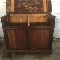 Antica madia da restaurare