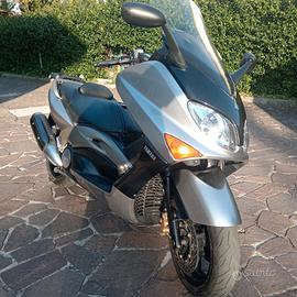 SCOOTER TMAX 500