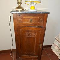 coppia di comodini antichi