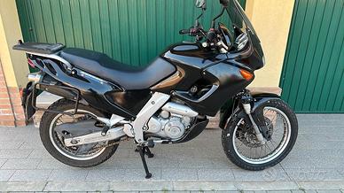 Aprilia Pegaso con Valigie