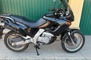 Aprilia Pegaso con Valigie