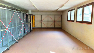 Magazzino per stoccaggio merce