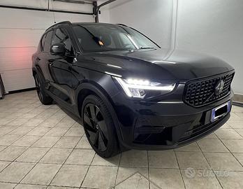 XC40 2025 Ultra Black Edition B4 | Garanzia