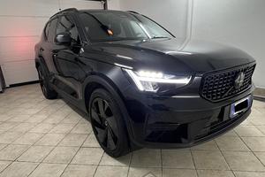 XC40 2025 Ultra Black Edition B4 | Garanzia