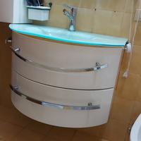 Mobile bagno sospeso