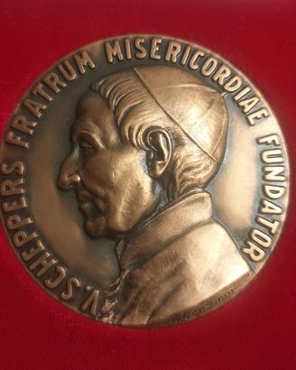 Medaglia in bronzo.