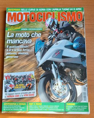 honda crossrunner rivista motociclismo 2011 aprili