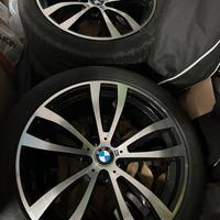 X6 e X5: cerchi,sensori,mascherina e spoiler BMW