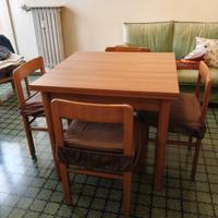 Tavolo da sala da pranzo in legno 