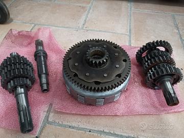 2 Cambio e Frizione nuova Suzuki Ts 400