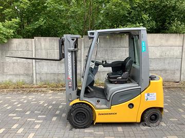 Jungheinrich diesel 2 t - triplex 4,4 m