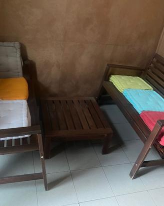 PANCHE IN LEGNO con tavolino e 6 cuscini