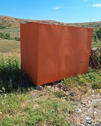 cisterne in ferro per gasolio o acqua