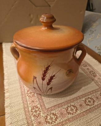 pentola terracotta con coperchio