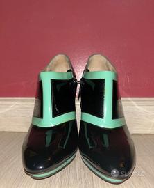 Emporio Armani - Tronchetti "Shootie" in Vernice