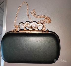Pochette nera elegante per cerimonie e uscite