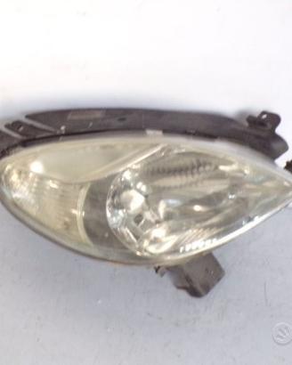Faro anteriore destro Citroen Xsara Picasso 2008
