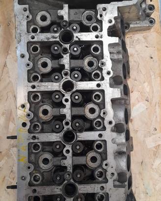 Testata motore bmw 2.0 d codice 779767606