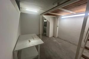 Box Garage Magazzino cantina deposito 17mq