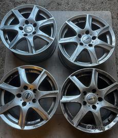Cerchi Nissan da 16”