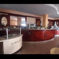 Arredamento bar completo