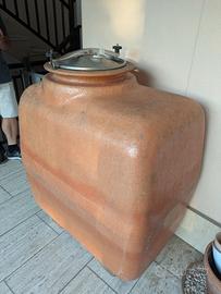 Contenitore in vetroresina