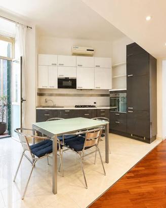 Appartamento di 150 m² con 4 locali a Milano