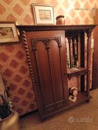 armadietto portamantelli