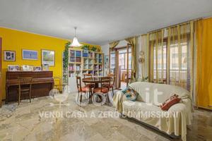 Appartamento di 120 m² con 3 locali e box auto a M