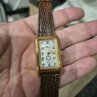 Orologio vintage rettangolare Swiss Quartz – Cassa