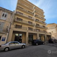 Castelvetrano prestig. app. in centro di 7,5 v