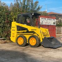P32 Mini pala Komatsu SK 05 targata