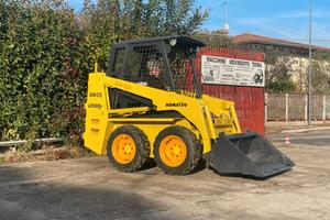 P32 Mini pala Komatsu SK 05 targata