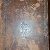 libri antichi uno di 300-400 anni fa altri 43-45