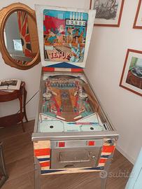 flipper americano funzionante