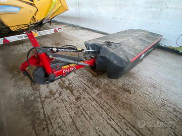 Falciatrice e voltafieno